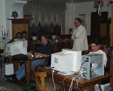 px2_3.jpg (27999 Byte)